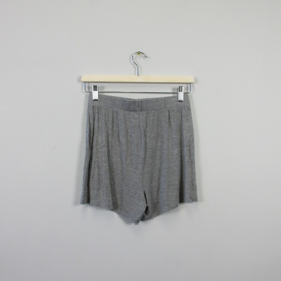 Skims Pajama Set PJ Top Shorts Women XS Gray Rayon Sleepwear Lounge Button 324 - Picture 4 of 16